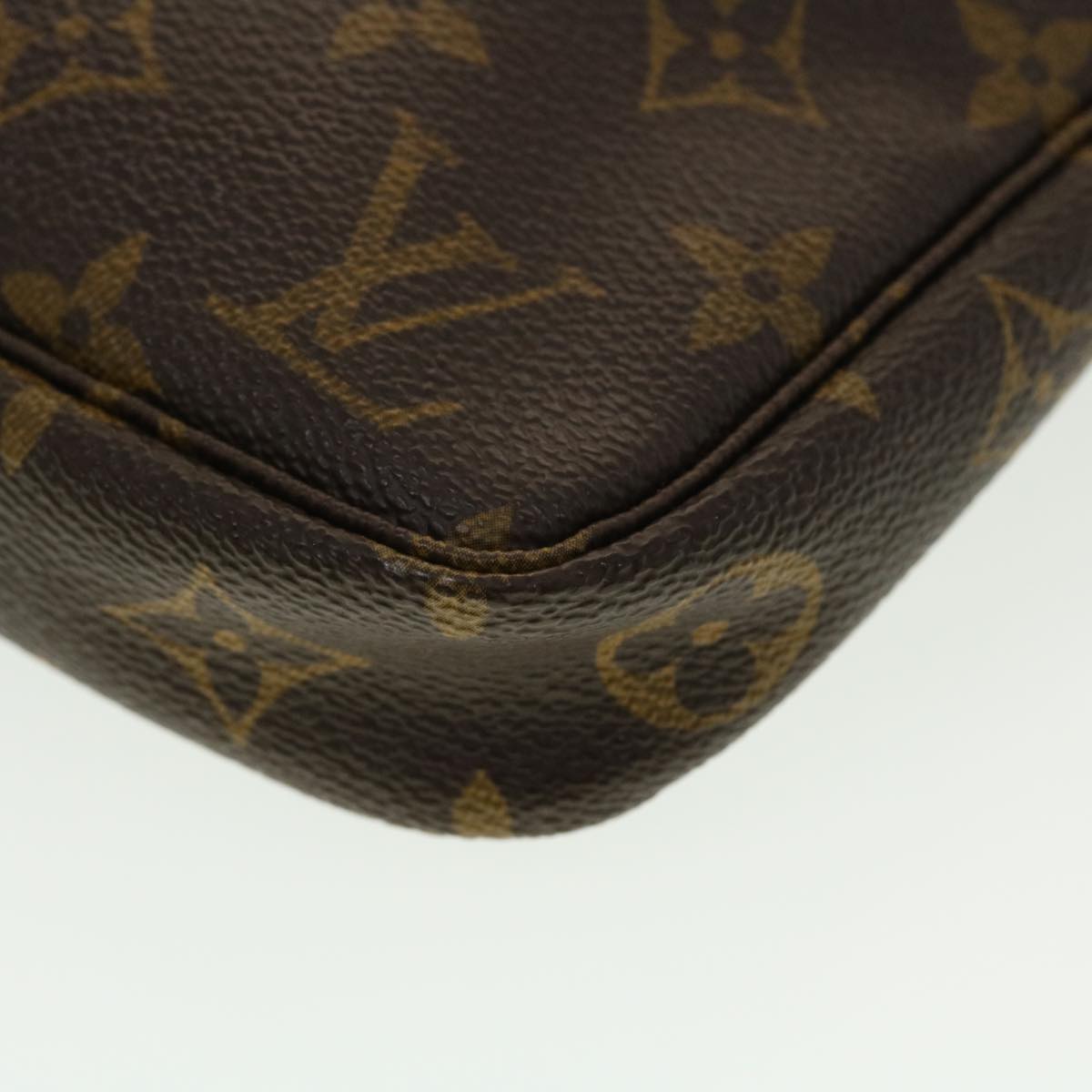 LOUIS VUITTON Monogram Pochette Accessoires Pouch M51980 LV 44671
