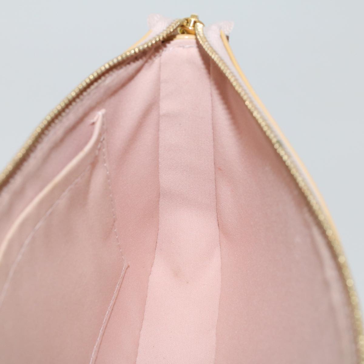 LOUIS VUITTON Vernis Pochette Accessoires Pouch Dunne M90196 LV 44674