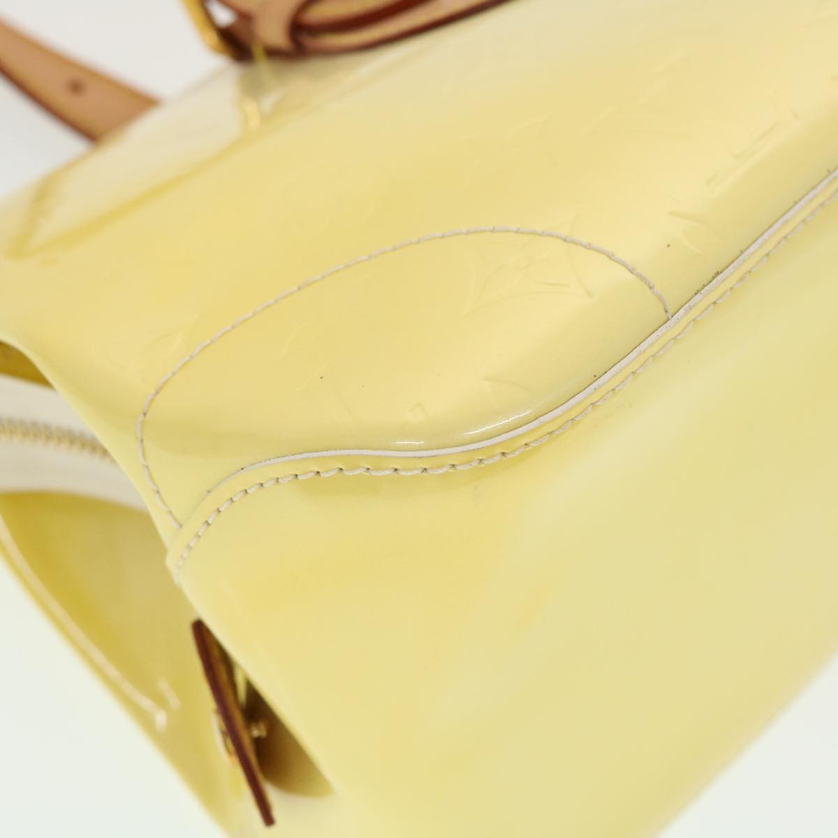 LOUIS VUITTON Vernis Rose Wood Avenue Shoulder Bag Perle M93508 LV 44747