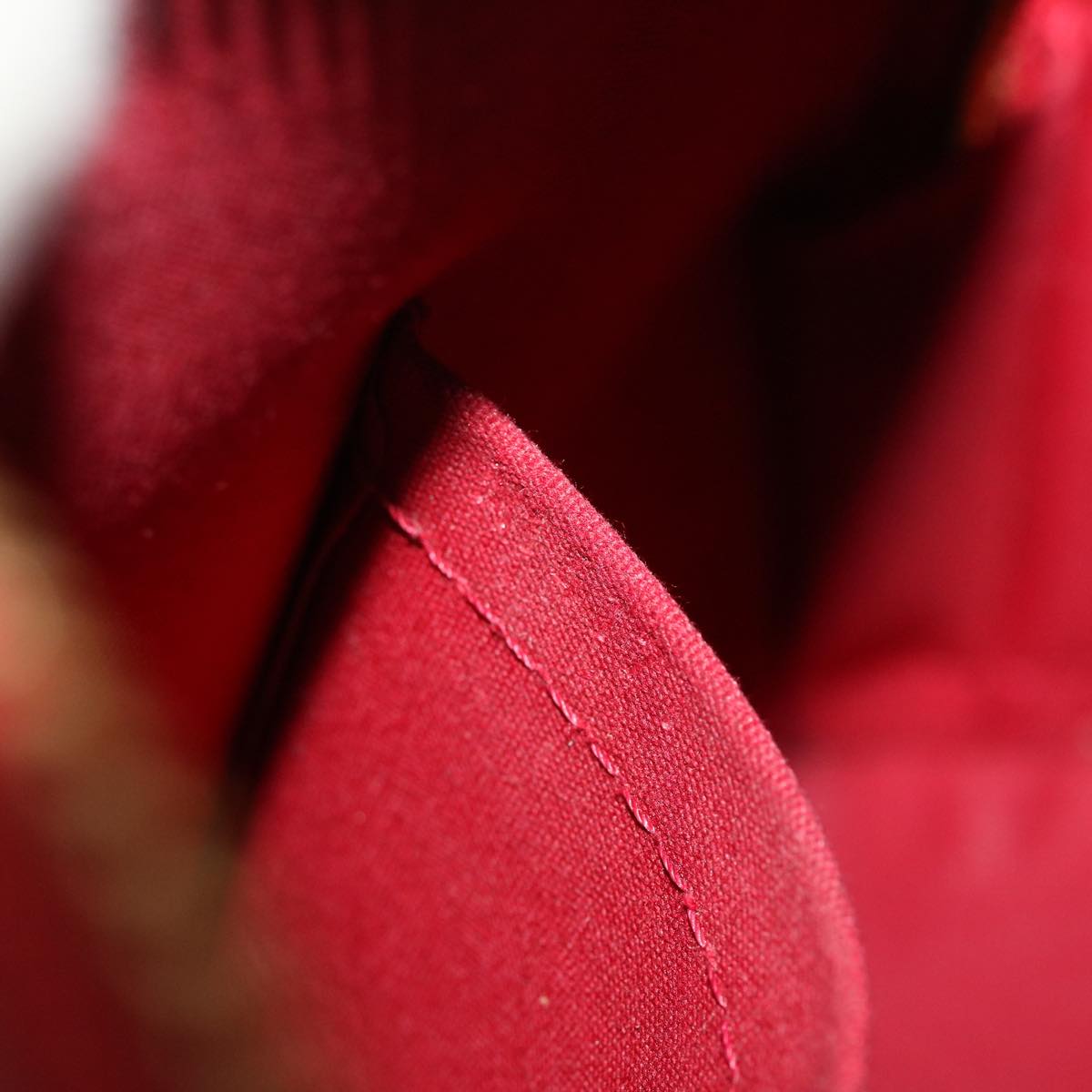 LOUIS VUITTON Vernis Rayure Alma BB Hand Bag Red M915593 LV 44749