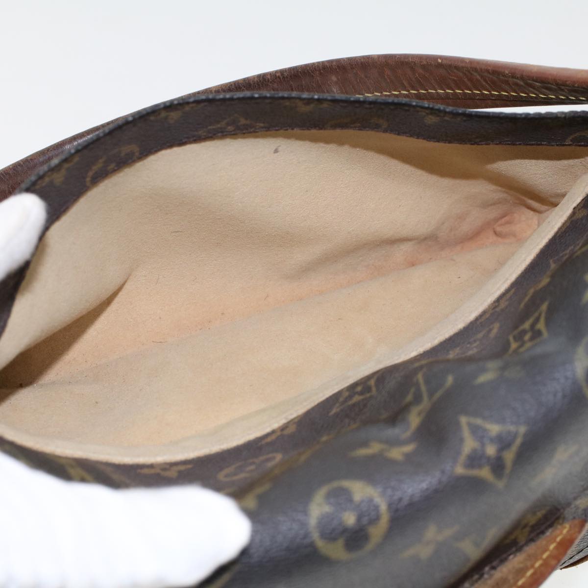 LOUIS VUITTON Monogram Beverly MM Shoulder Bag M40121 LV 44842
