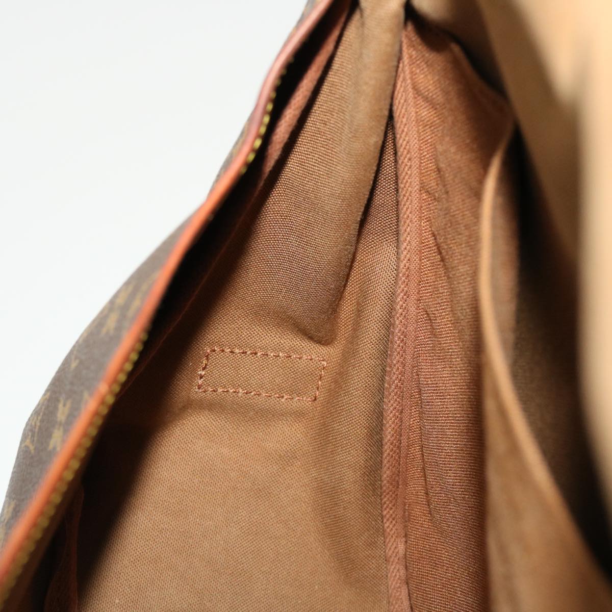 LOUIS VUITTON Monogram Saumur 35 Shoulder Bag M42254 LV 44846