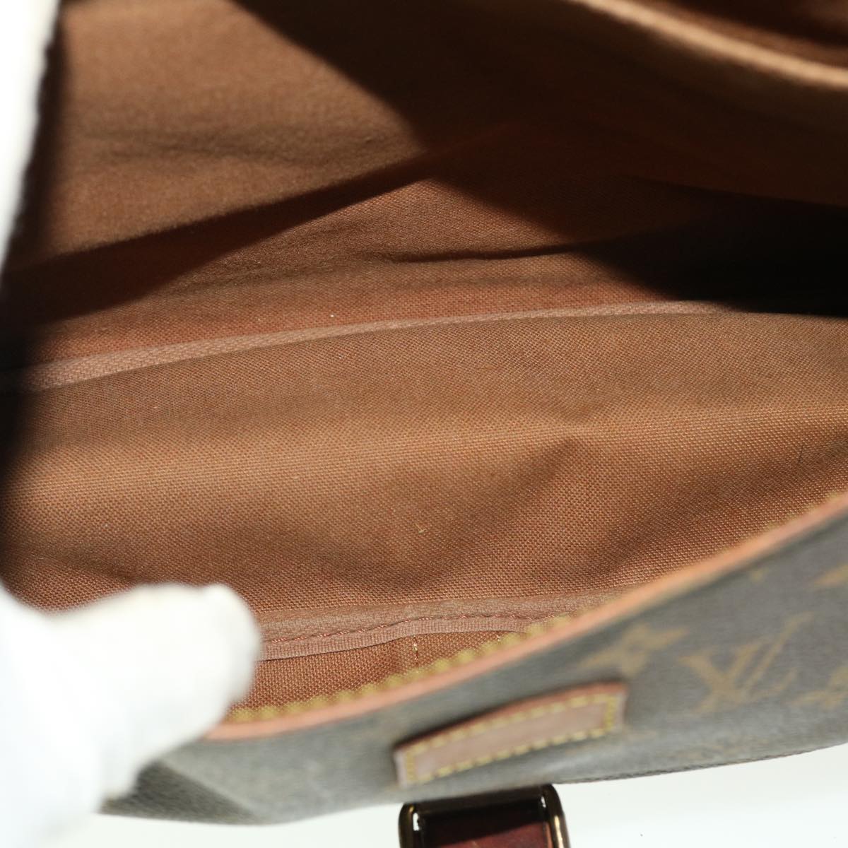 LOUIS VUITTON Monogram Saumur 35 Shoulder Bag M42254 LV 44847