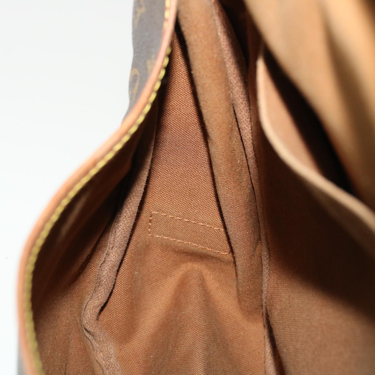 LOUIS VUITTON Monogram Saumur 35 Shoulder Bag M42254 LV 44847