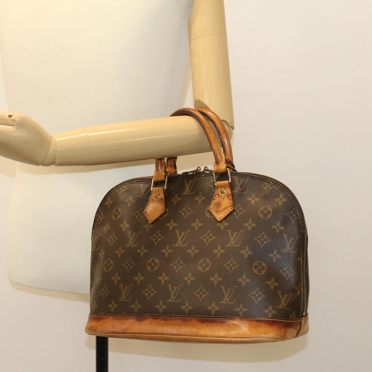LOUIS VUITTON Monogram Alma Hand Bag M51130 LV 44854