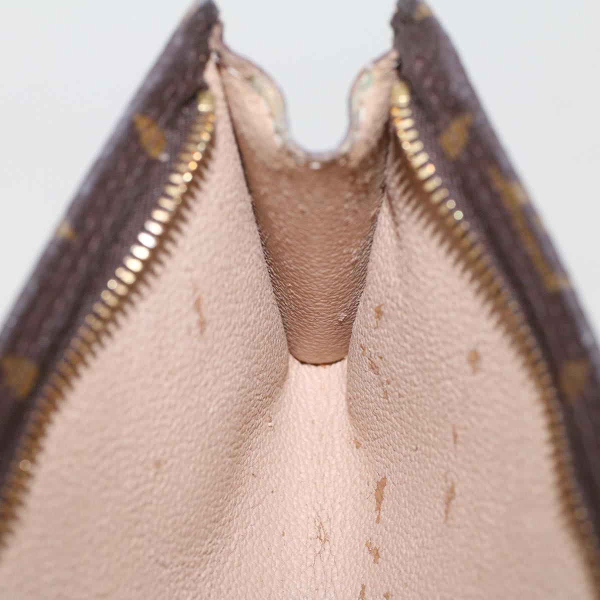 LOUIS VUITTON Monogram Bucket PM Pouch Accessory Pouch LV 44900