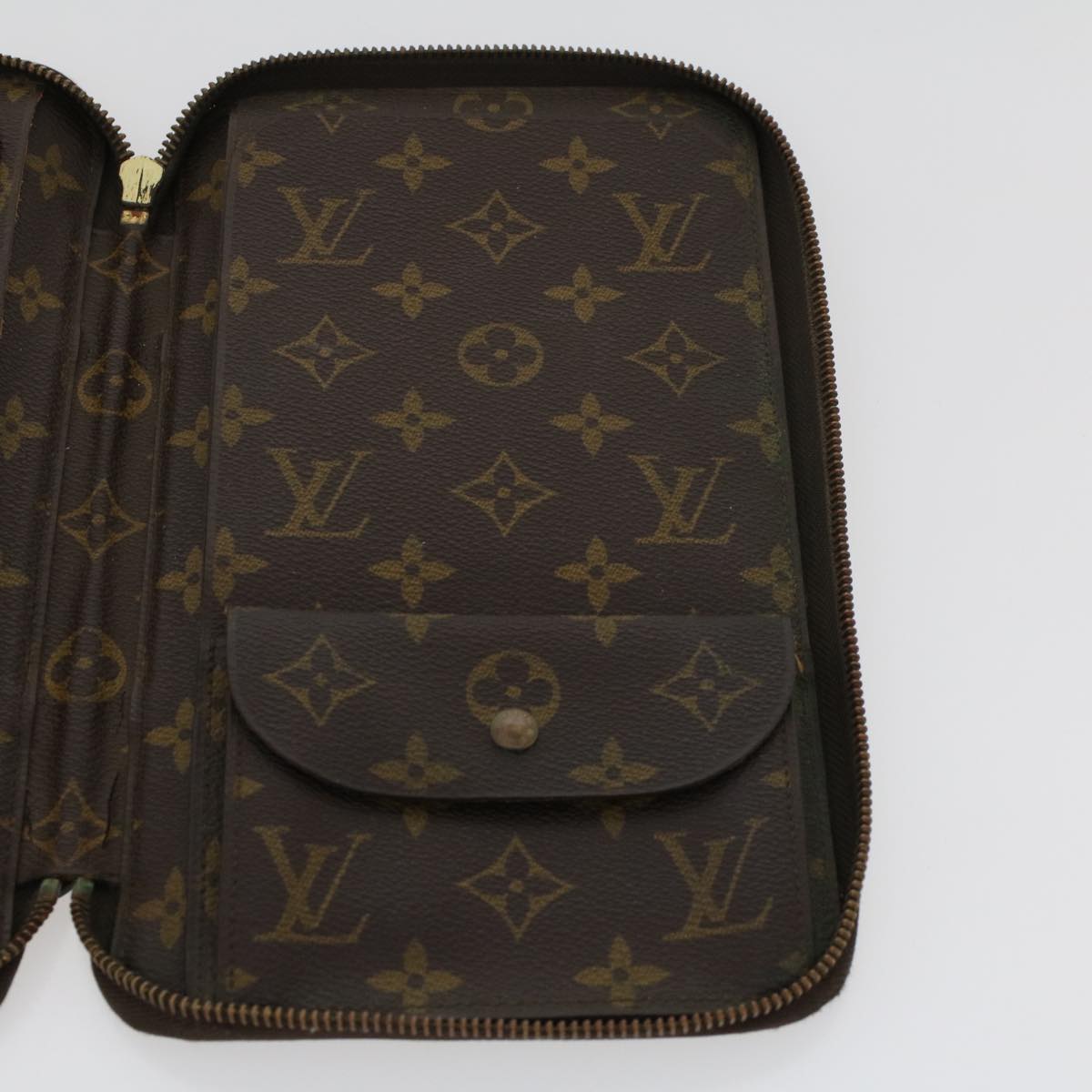 LOUIS VUITTON Monogram Poche Escapade Travel Case M60113 LV 44902