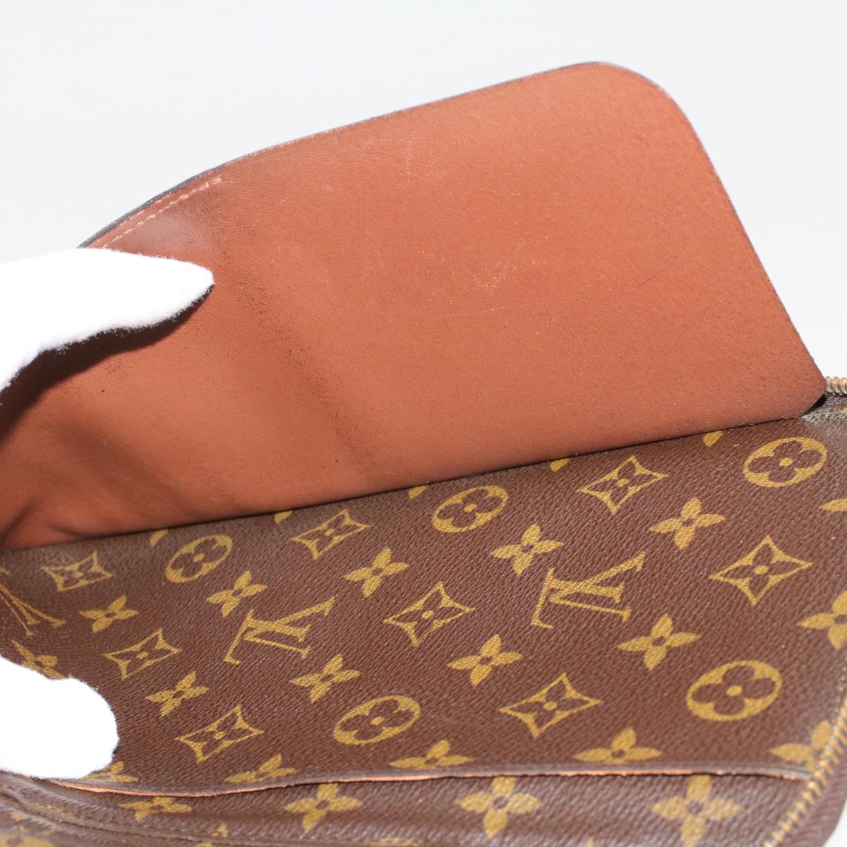 LOUIS VUITTON Monogram Poche Escapade Travel Case M60113 LV 44902