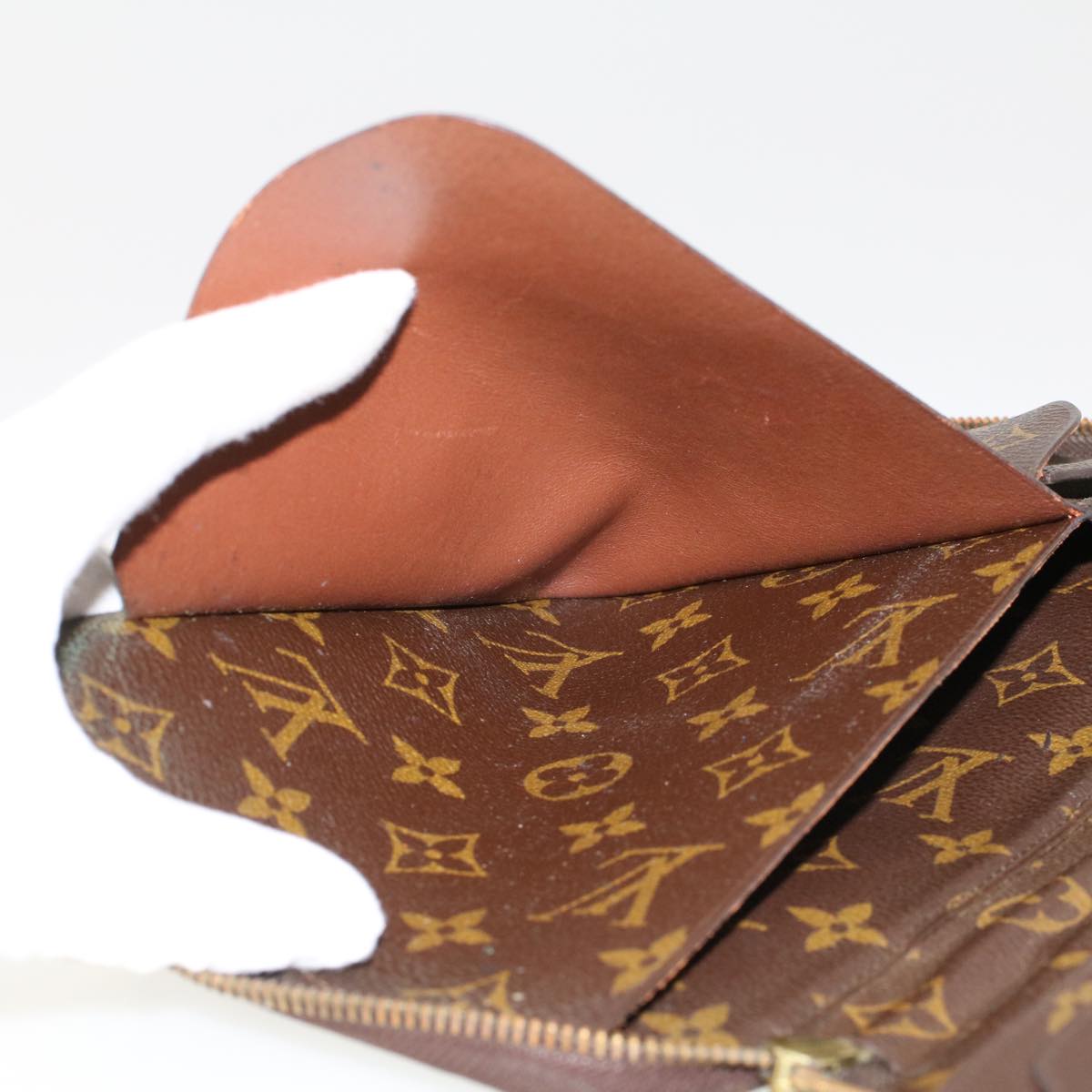 LOUIS VUITTON Monogram Poche Escapade Travel Case M60113 LV 44902