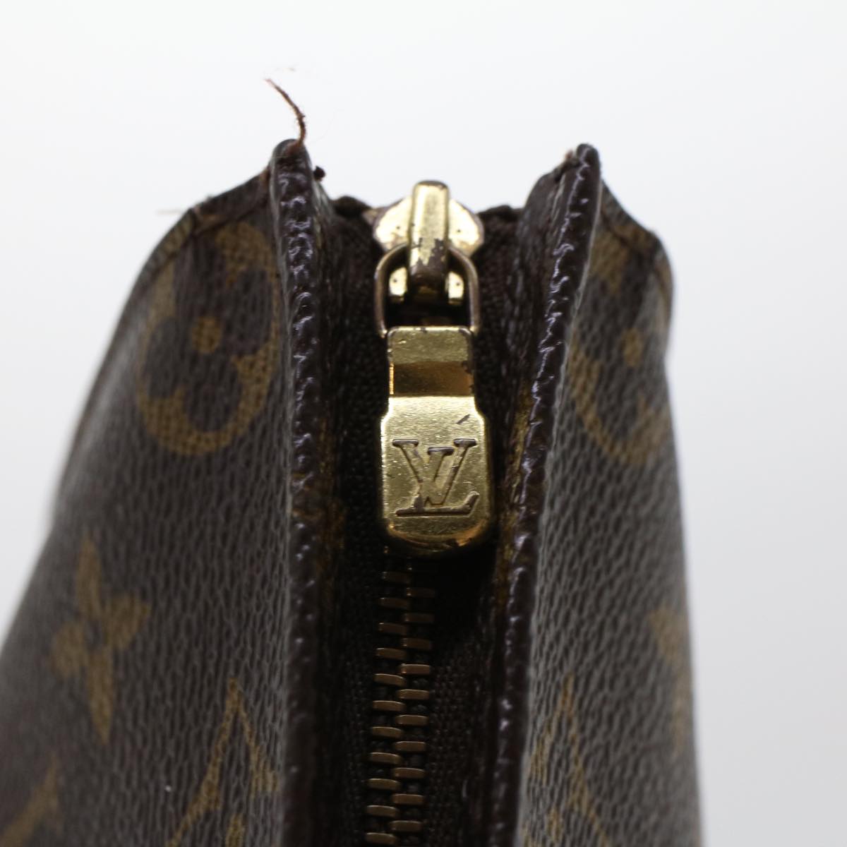 LOUIS VUITTON Monogram Poche Toilette 26 Pouch M47542 LV 44903
