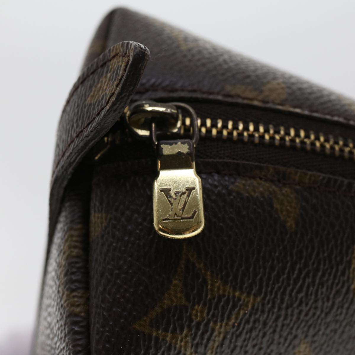 LOUIS VUITTON Monogram Trousse Demi Ronde Cosmetic Pouch M47520 LV 44905