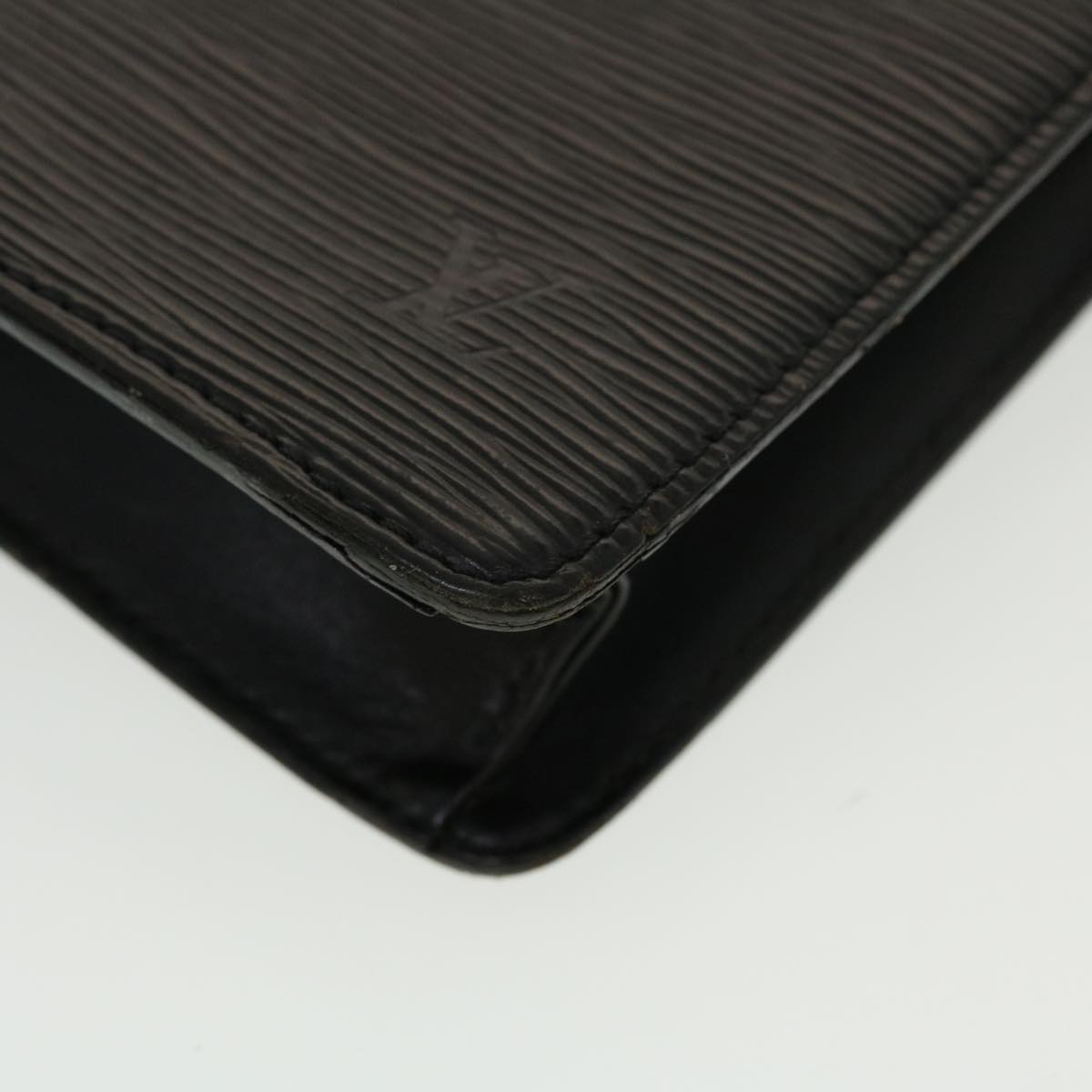 LOUIS VUITTON Epi Pochette Homme Clutch Bag Black M52522 LV 44943