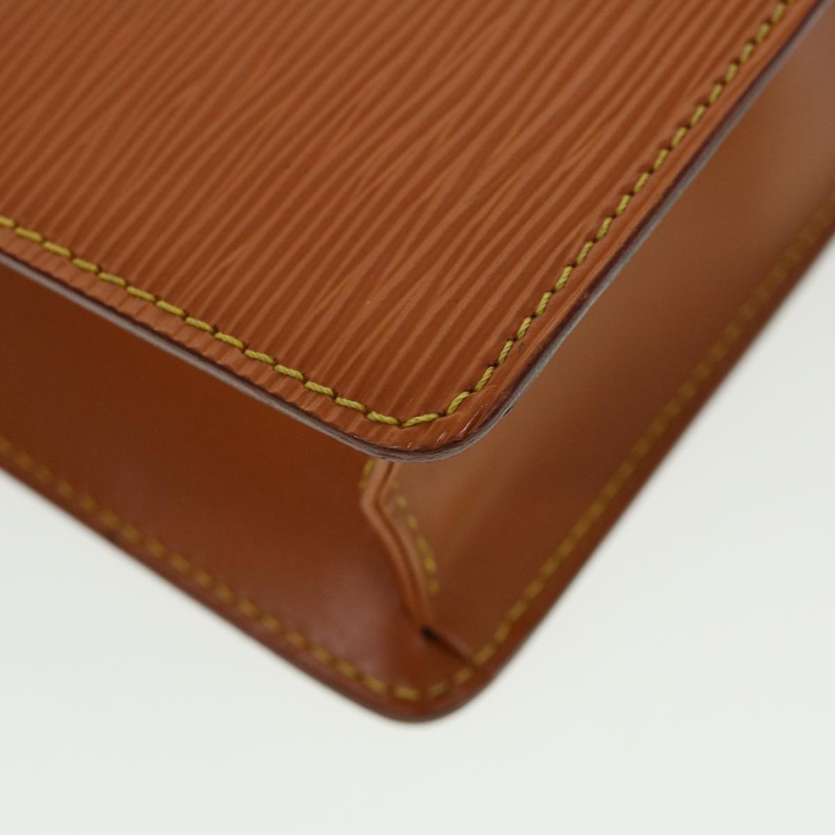 LOUIS VUITTON Epi Pochette Homme Clutch Bag Brown M52528 LV 44944