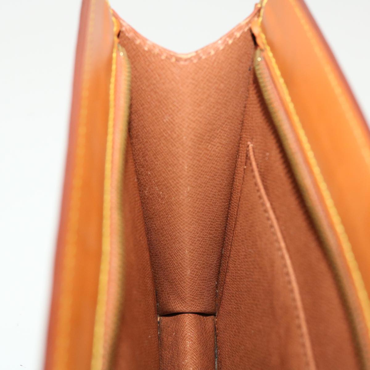 LOUIS VUITTON Epi Pochette Homme Clutch Bag Brown M52528 LV 44944