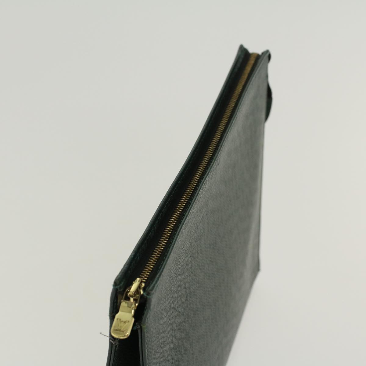 LOUIS VUITTON Taiga Poche Toilette 26 Pouch Epicea LV 44967