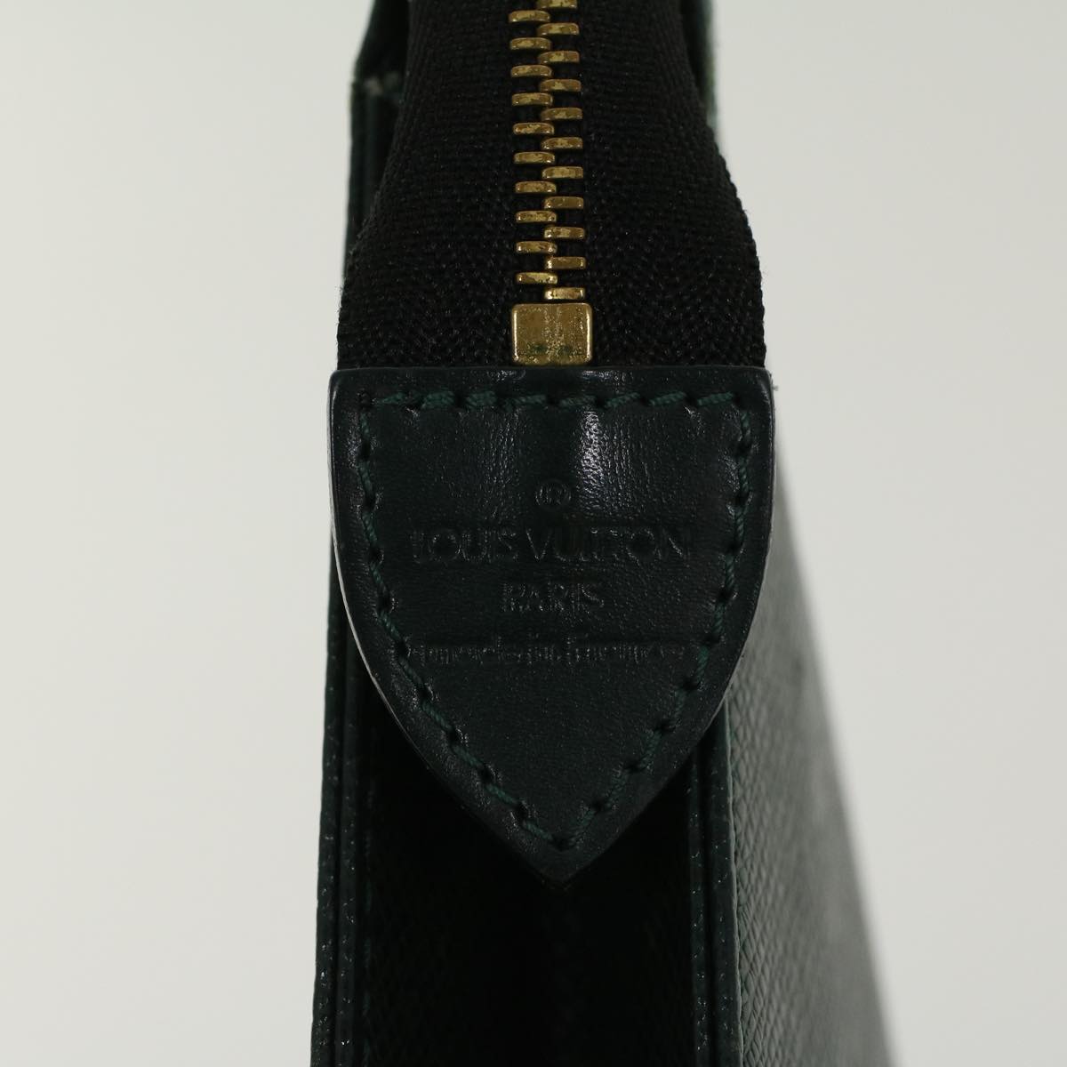 LOUIS VUITTON Taiga Poche Toilette 26 Pouch Epicea LV 44967