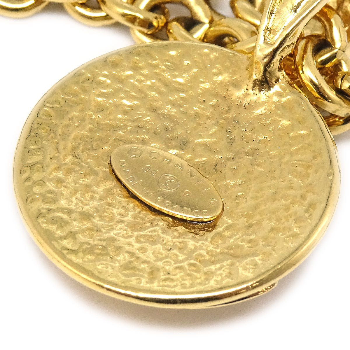 Luxury Chanel 1994 Gold Chain Pendant Necklace 94P