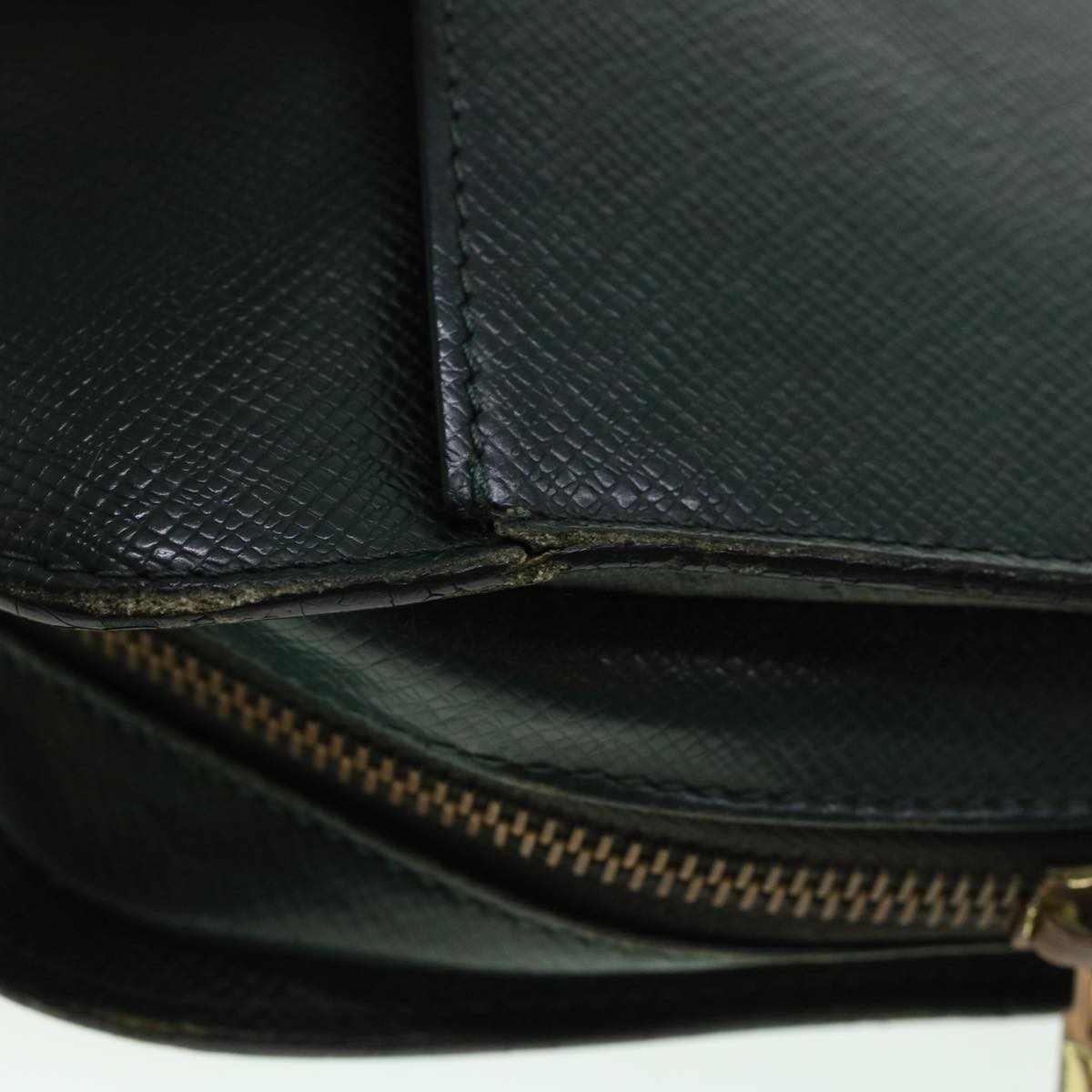 LOUIS VUITTON Taiga Baikal Clutch Bag Epicea M30184 LV 45000