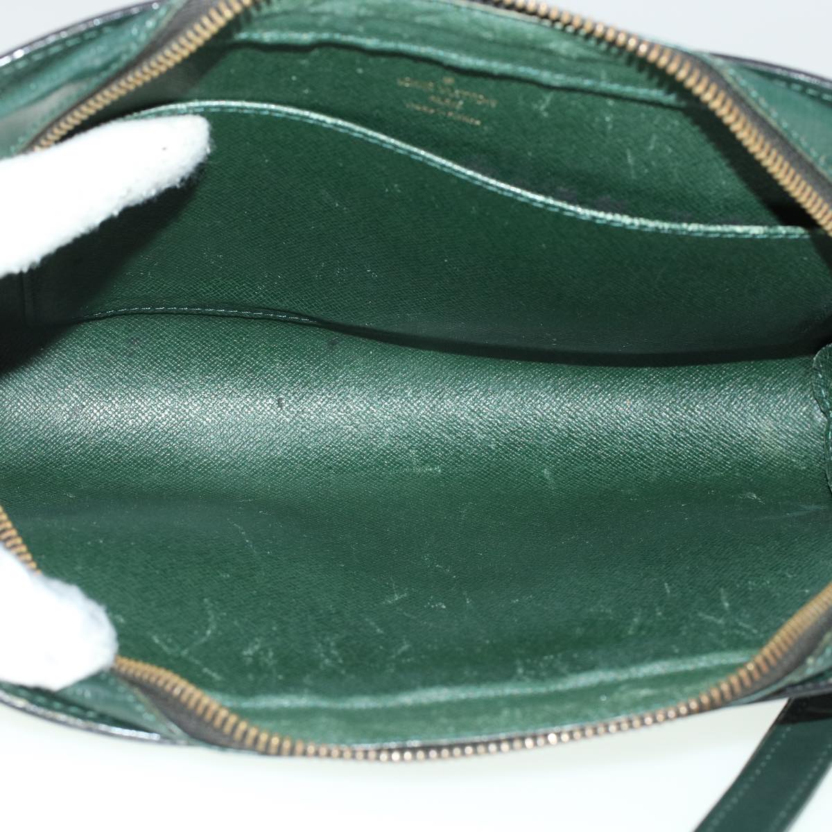 LOUIS VUITTON Taiga Baikal Clutch Bag Epicea M30184 LV 45000