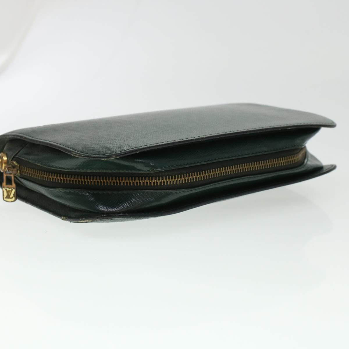 LOUIS VUITTON Taiga Baikal Clutch Bag Epicea M30184 LV 45000