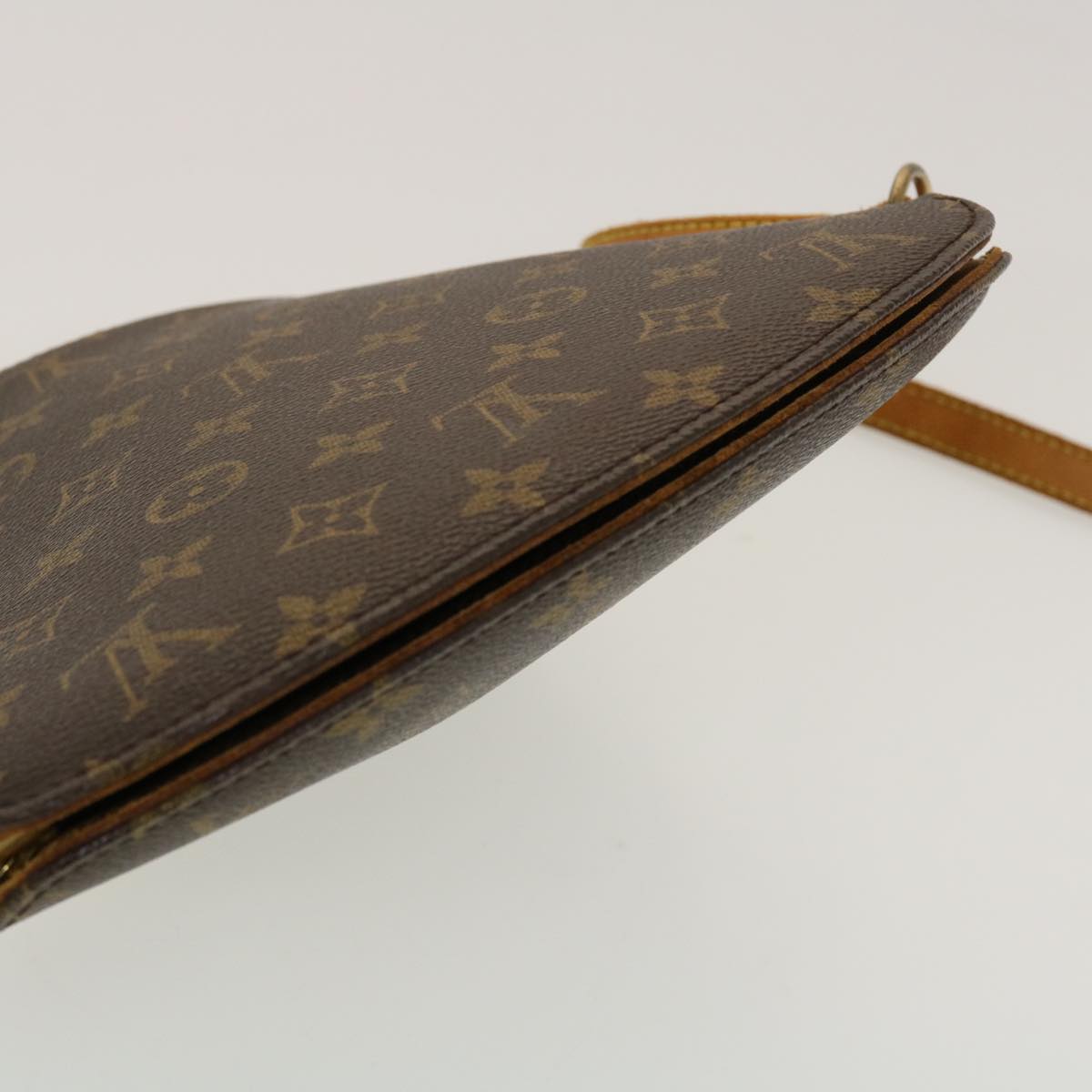 LOUIS VUITTON Monogram Drouot Shoulder Shoulder Bag M51290 LV 45044