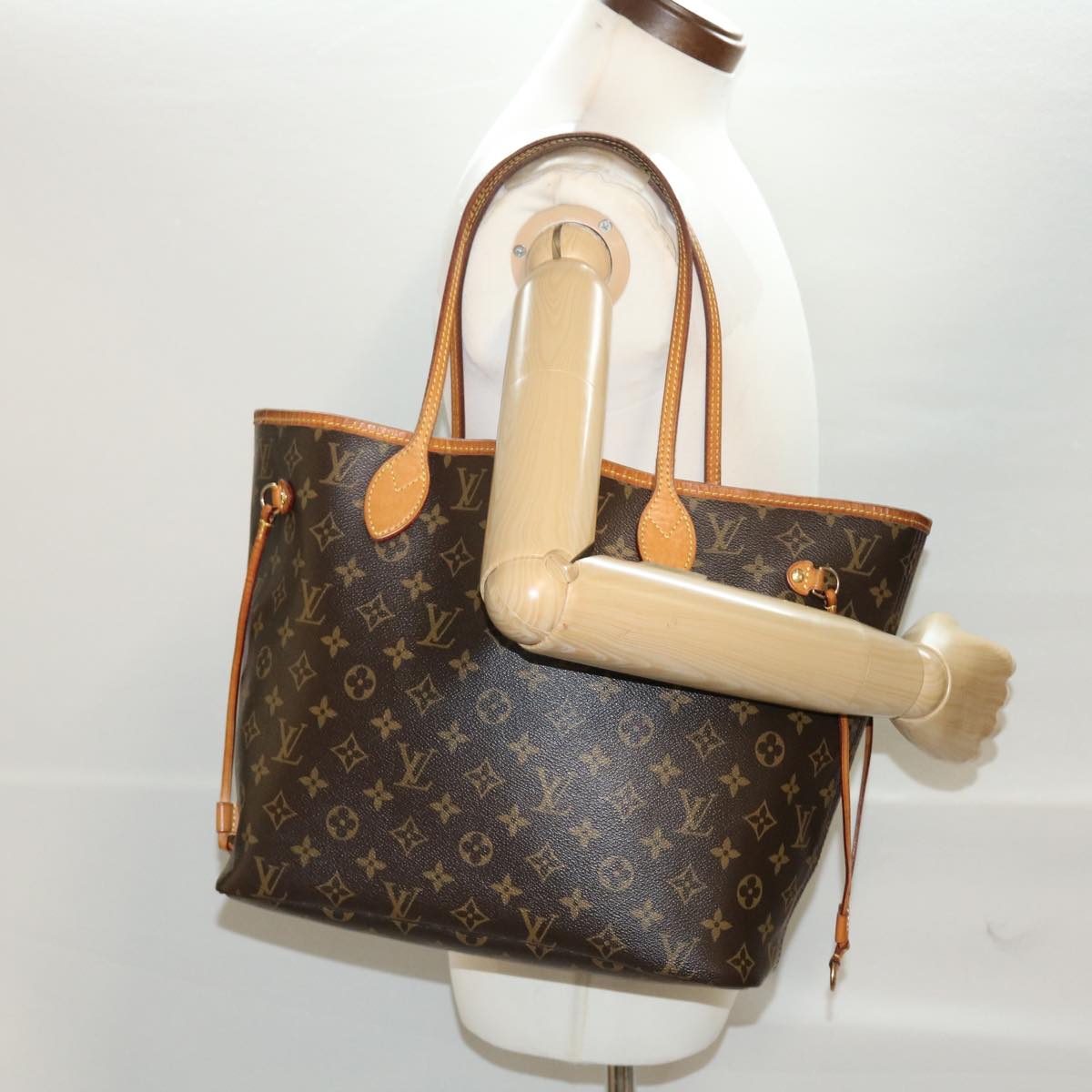 LOUIS VUITTON Monogram Neverfull MM Tote Bag M40156 LV 45051