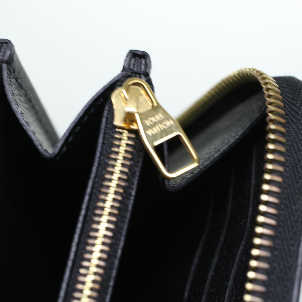 LOUIS VUITTON Monogram Empreinte Zippy Wallet Black Beige M80481 LV 45062