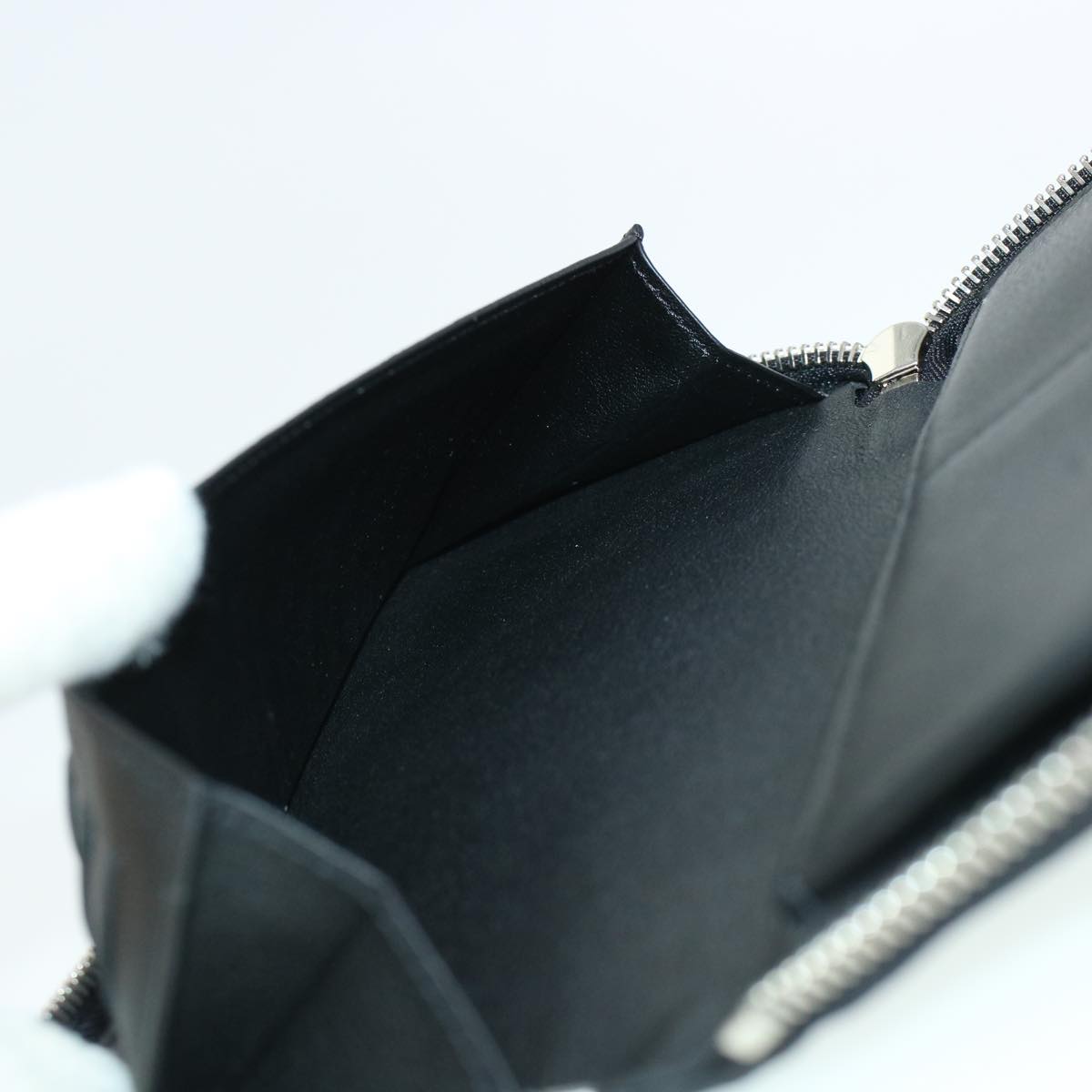 LOUIS VUITTON Zippy Wallet Vertical Taurillon Leather Black M58804 45066A