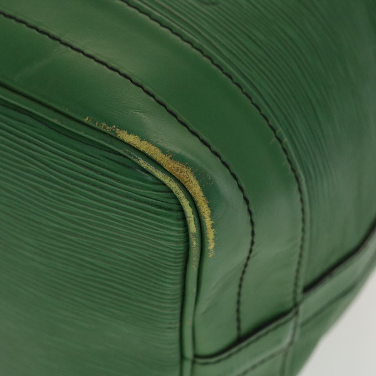 LOUIS VUITTON Epi Noe Shoulder Bag Green M44004 LV 45111