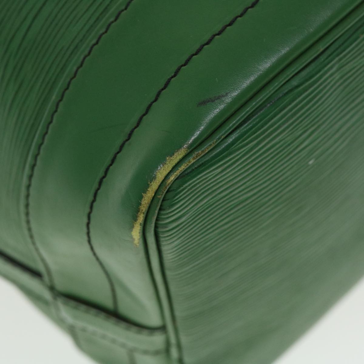 LOUIS VUITTON Epi Noe Shoulder Bag Green M44004 LV 45111