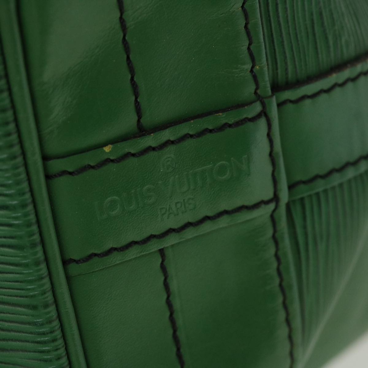 LOUIS VUITTON Epi Noe Shoulder Bag Green M44004 LV 45111