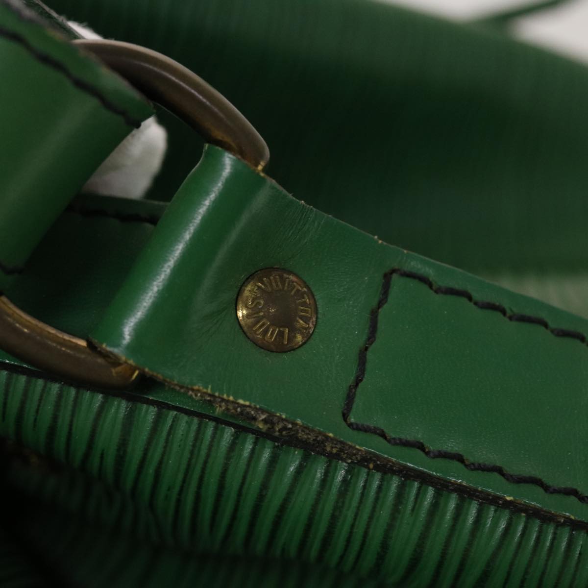 LOUIS VUITTON Epi Noe Shoulder Bag Green M44004 LV 45111