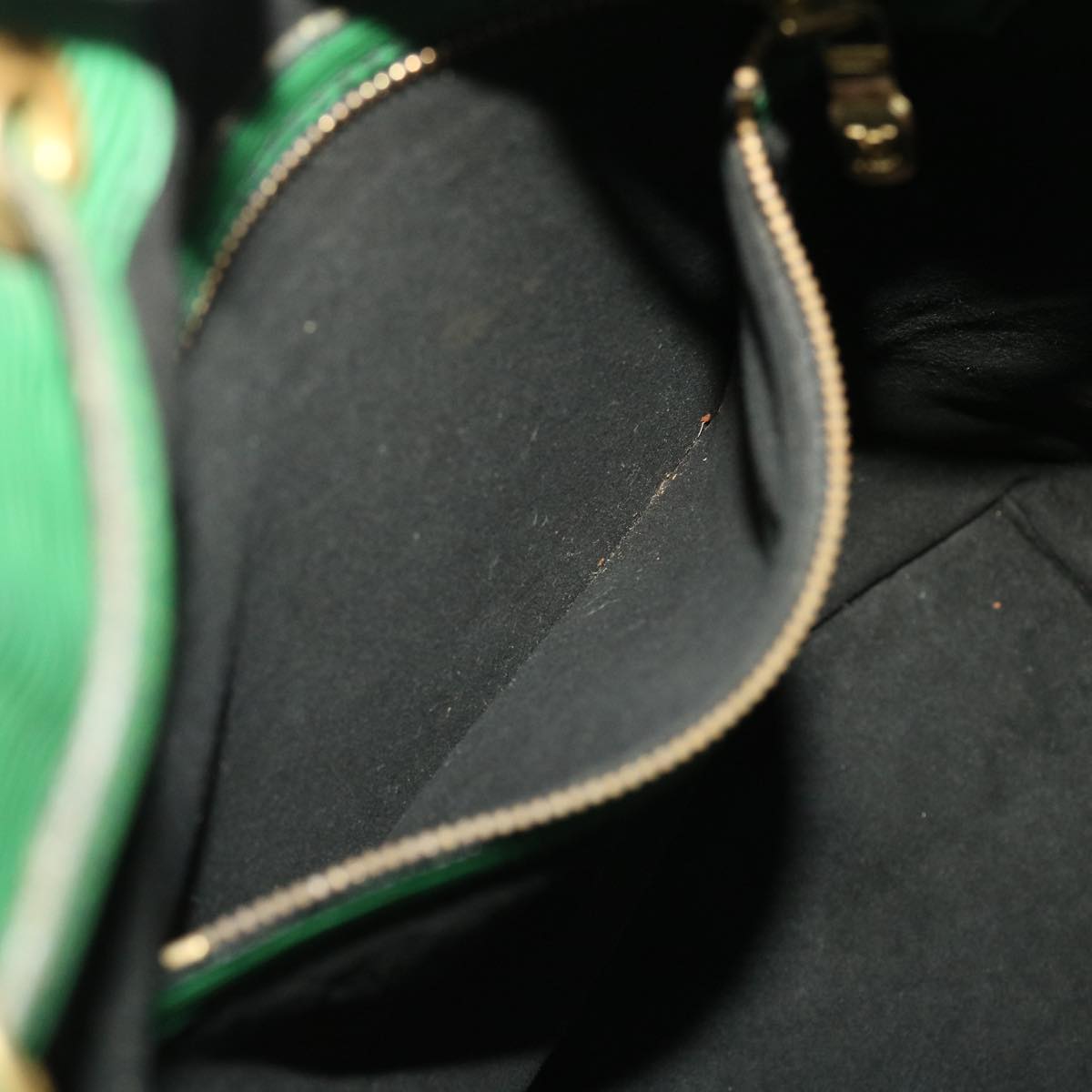 LOUIS VUITTON Epi Noe Shoulder Bag Green M44004 LV 45111