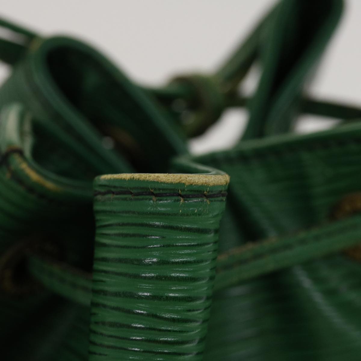 LOUIS VUITTON Epi Noe Shoulder Bag Green M44004 LV 45111
