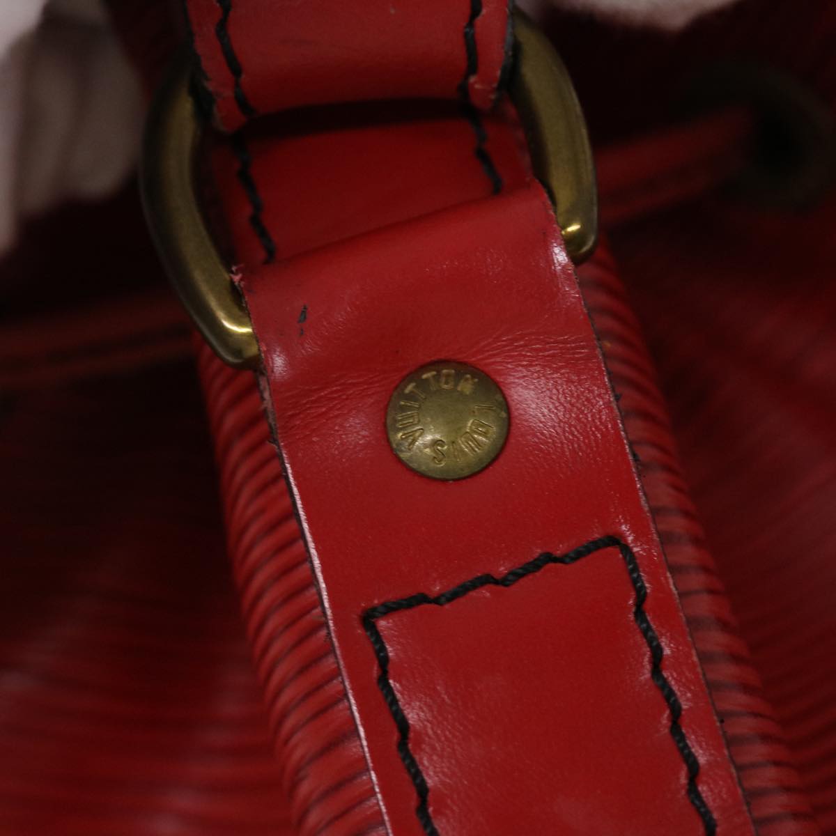 LOUIS VUITTON Epi Petit Noe Shoulder Bag Red M44107 LV 45112