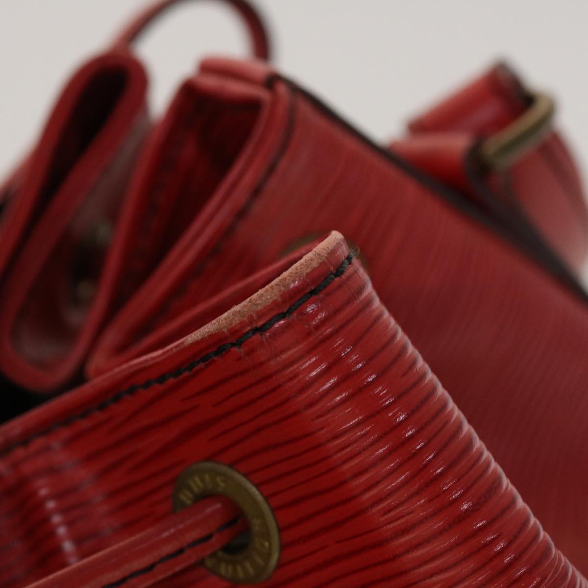 LOUIS VUITTON Epi Petit Noe Shoulder Bag Red M44107 LV 45112