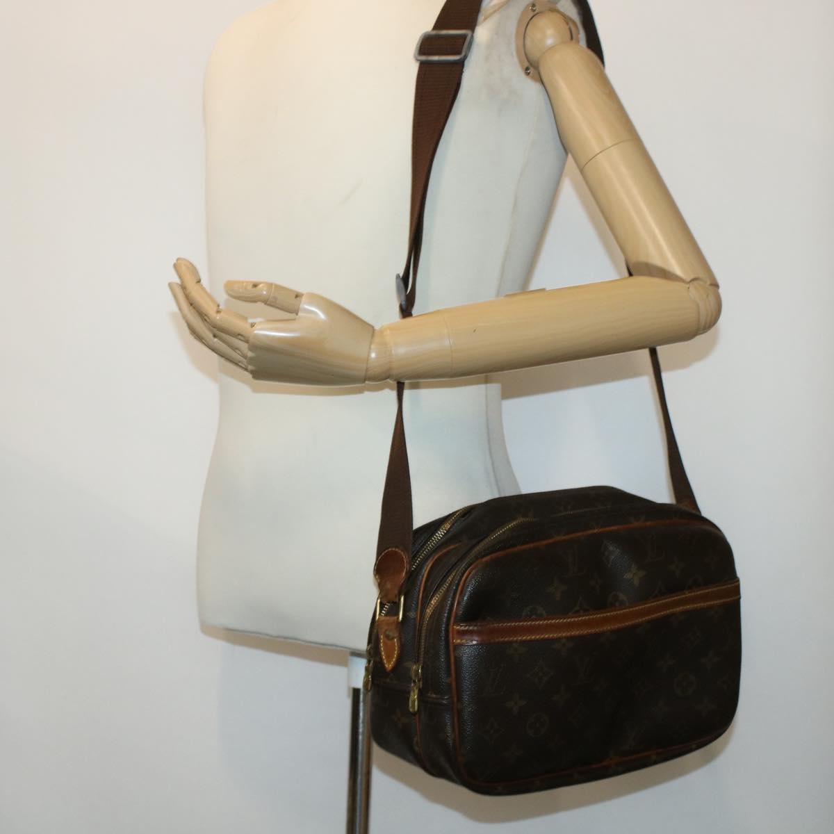 LOUIS VUITTON Monogram Reporter PM Shoulder Bag M45254 LV 45119