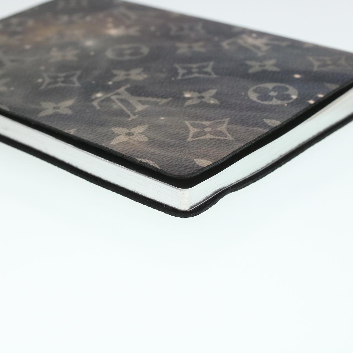 LOUIS VUITTON Monogram Galaxy Cahier Gustave Planner Gray LV 45130A