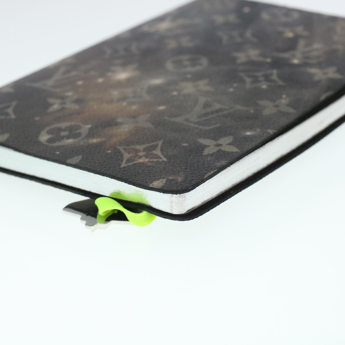 LOUIS VUITTON Monogram Galaxy Cahier Gustave Planner Gray LV 45130A