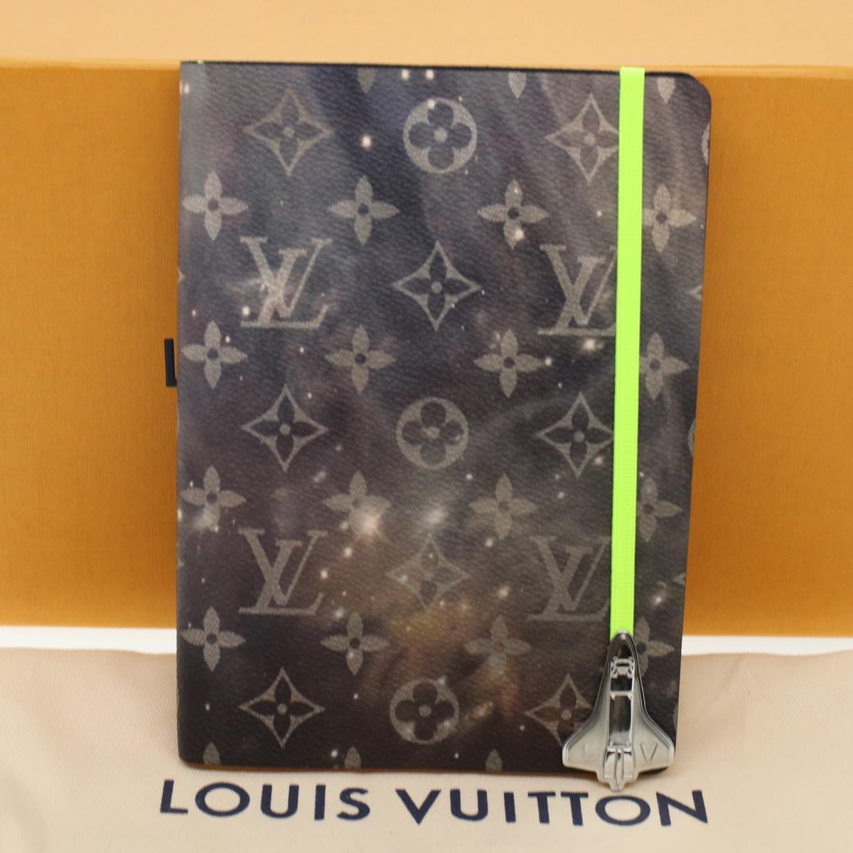LOUIS VUITTON Monogram Galaxy Cahier Gustave Planner Gray LV 45130A