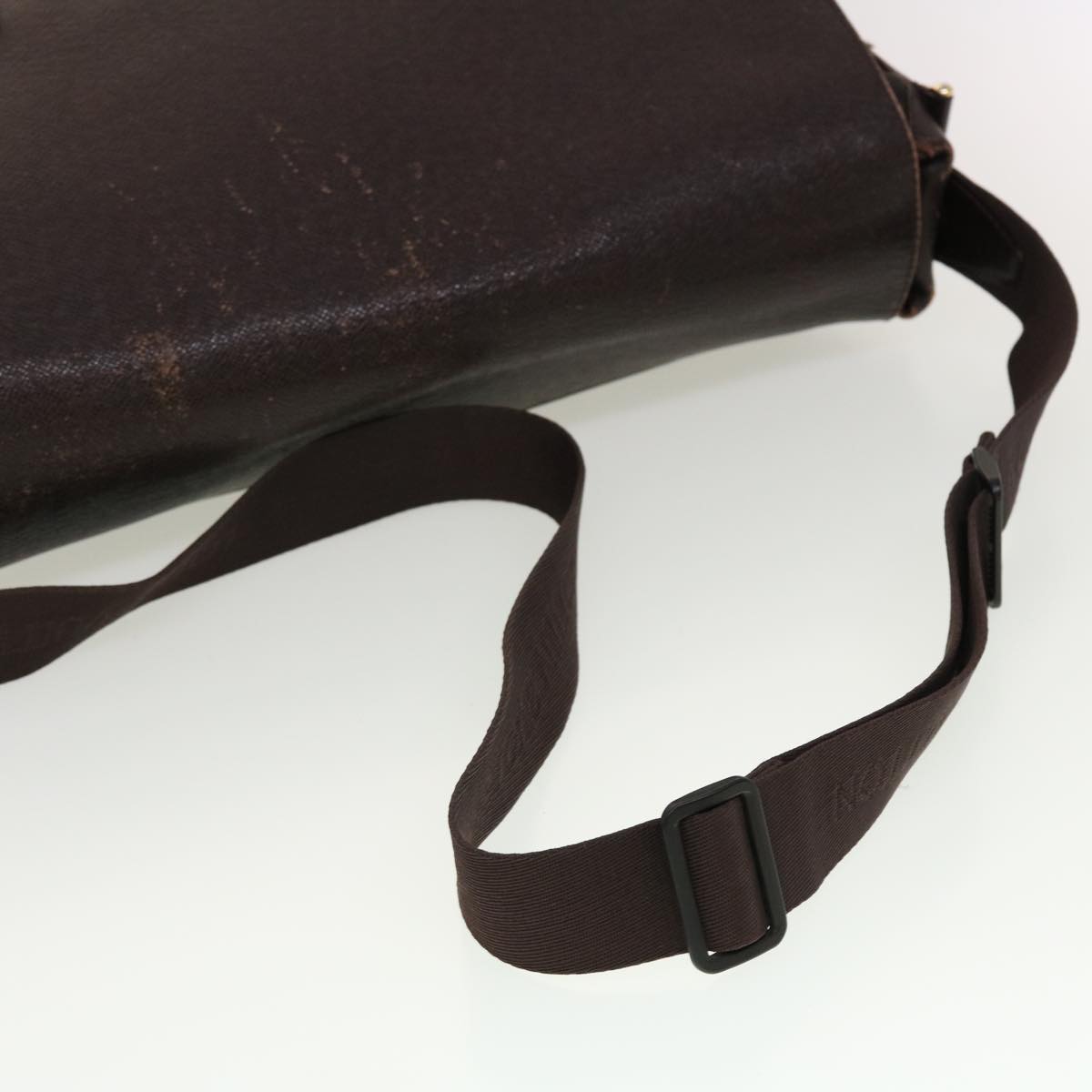LOUIS VUITTON Taiga Leather Delsous Shoulder Bag Acajou M30166 LV 45151