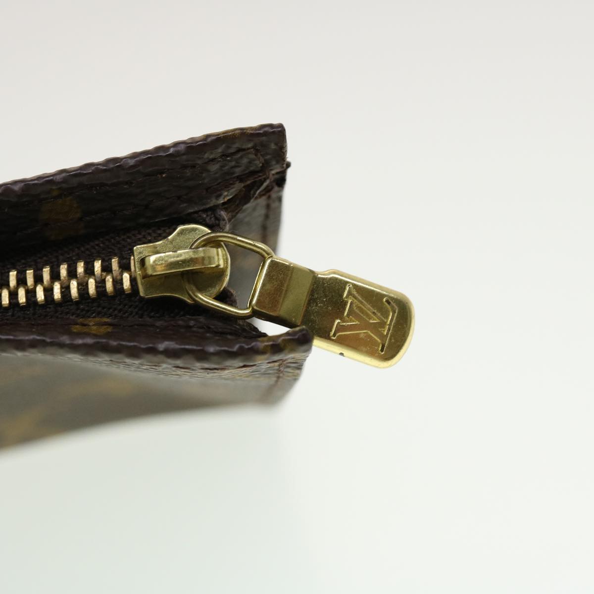 LOUIS VUITTON Monogram Bucket PM Pouch Accessory Pouch LV 45174