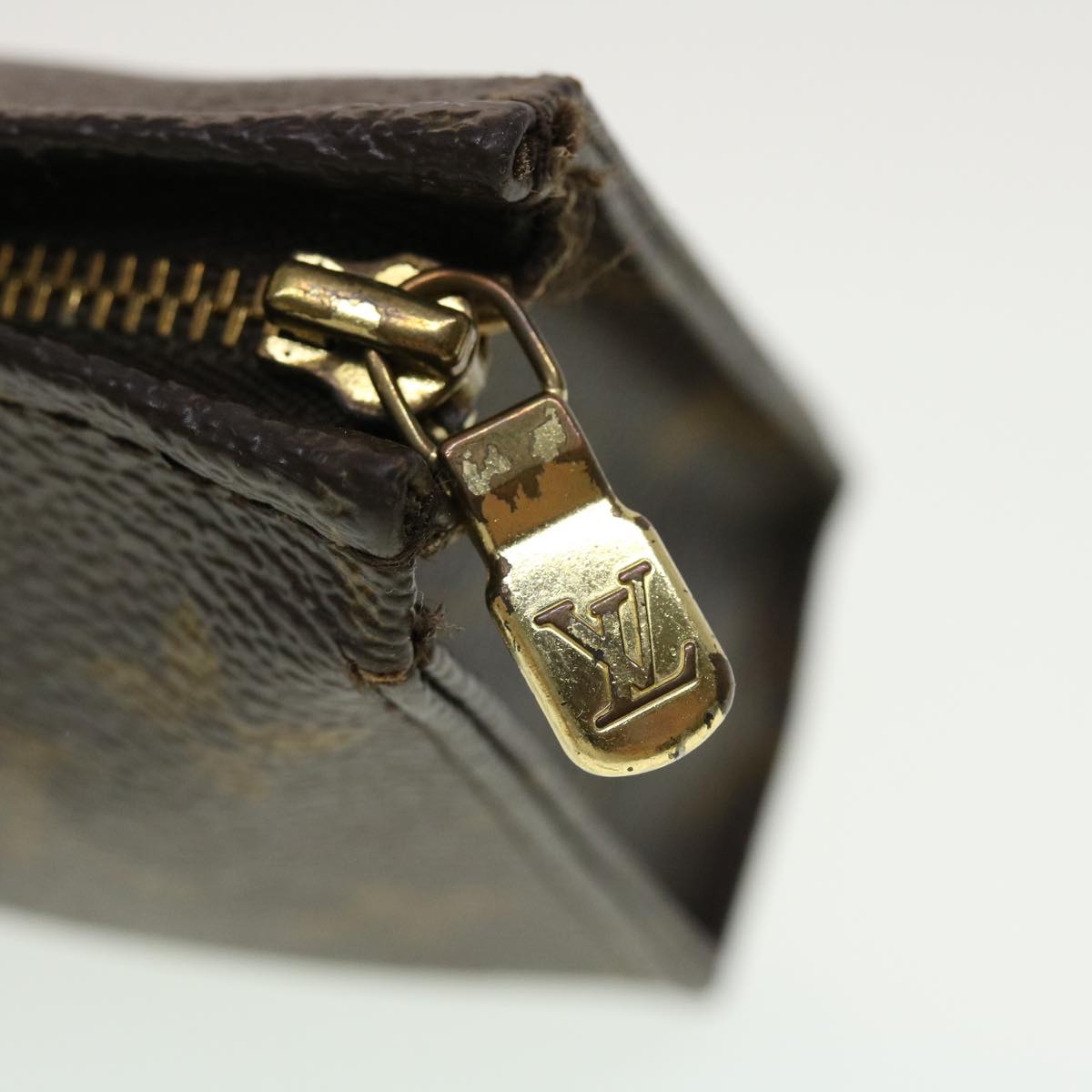 LOUIS VUITTON Monogram Poche Toilette 15 Pouch M47546 LV 45175
