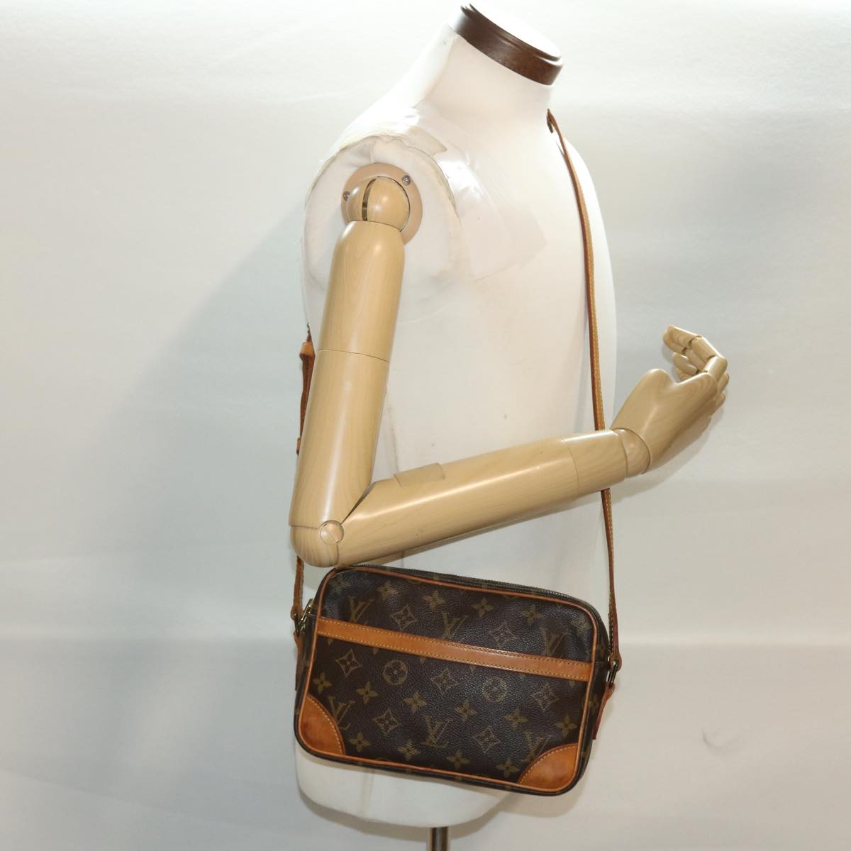 LOUIS VUITTON Monogram Trocadero 23 Shoulder Bag M51276 LV 45193