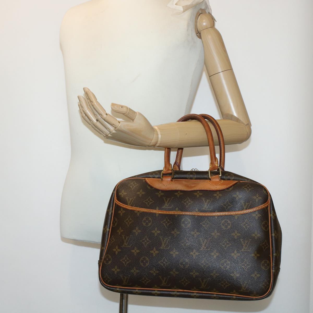 LOUIS VUITTON Monogram Deauville Hand Bag M47270 LV 45210