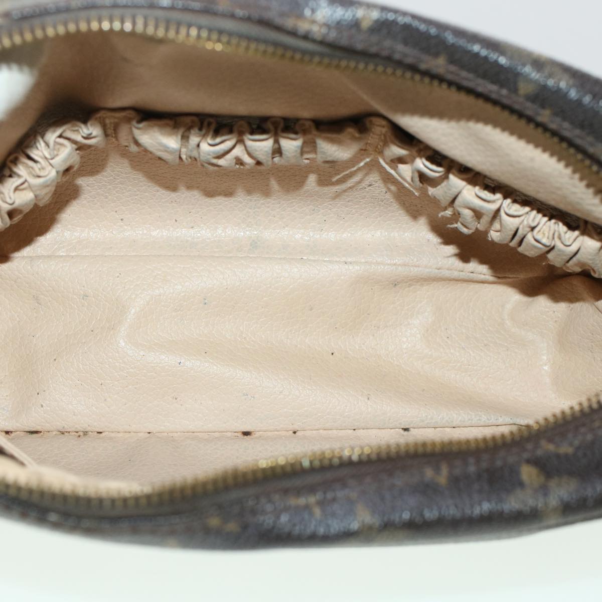 LOUIS VUITTON Monogram Trousse Toilette 23 Clutch Bag M47524 LV 45237