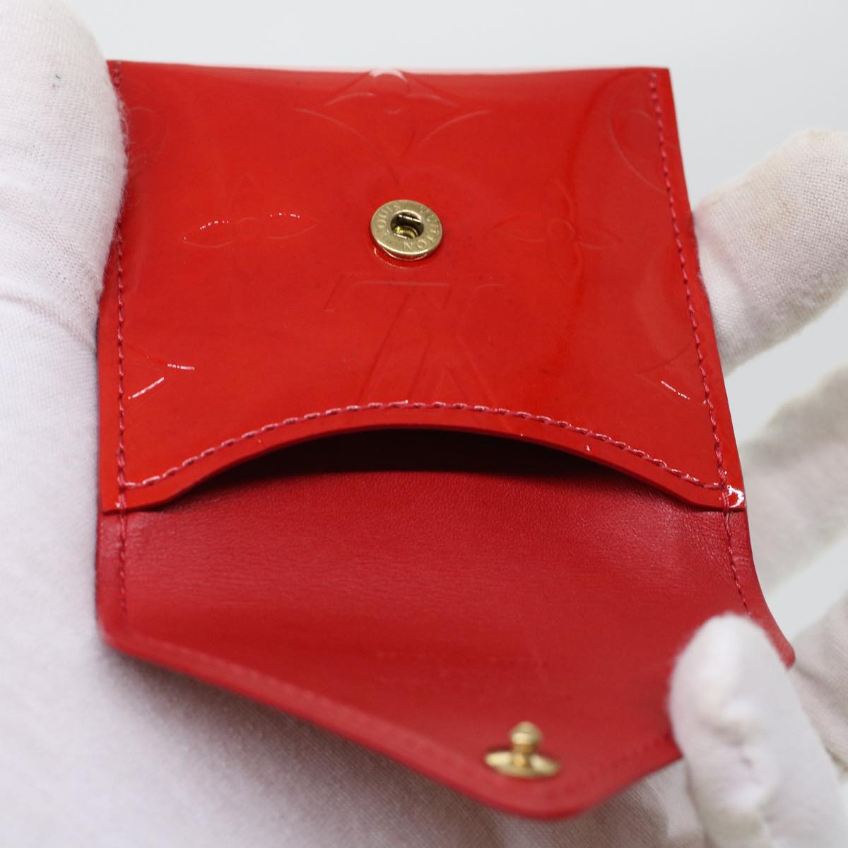LOUIS VUITTON Vernis Korea Cube Coin Purse Rouge M04100 LV 45274