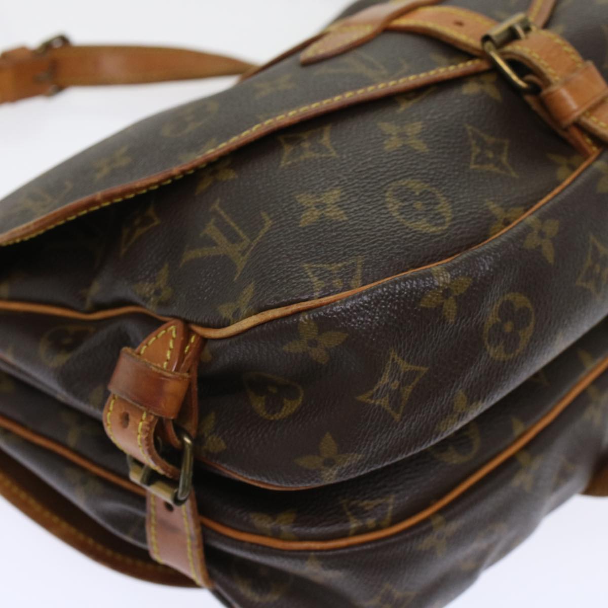 LOUIS VUITTON Monogram Saumur 35 Shoulder Bag M42254 LV 45308