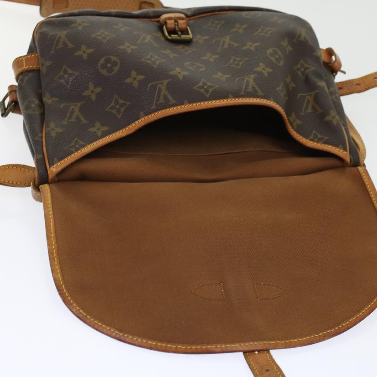 LOUIS VUITTON Monogram Saumur 35 Shoulder Bag M42254 LV 45308