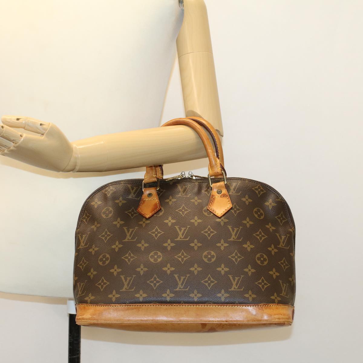 LOUIS VUITTON Monogram Alma Hand Bag M51130 LV 45309